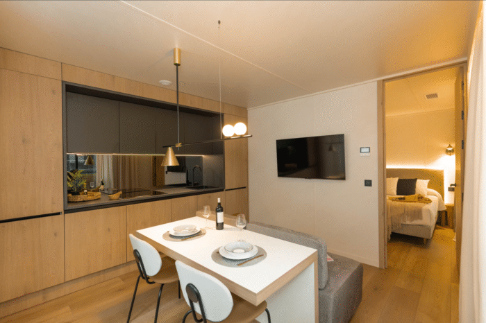 camping vista mare cap corse bungalow luxe deux table repas