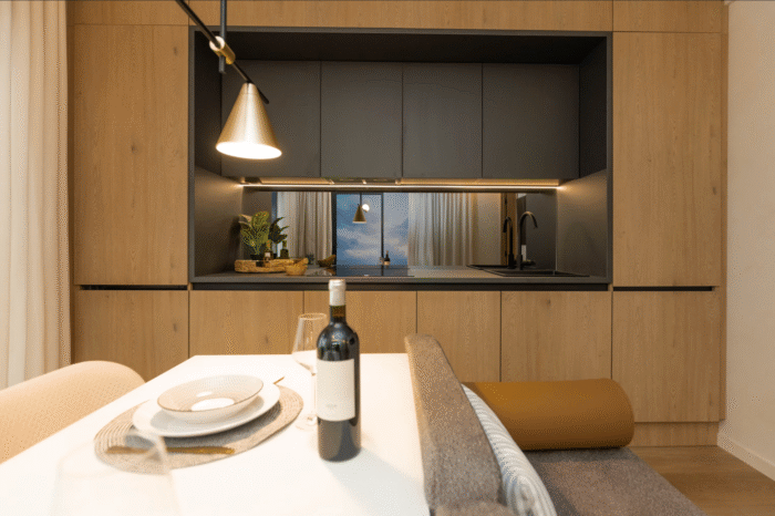 camping vista mare cap corse bungalow luxe table cuisine