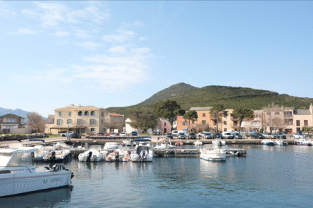 camping vista mare cap corse port santa marina bateaux stationne